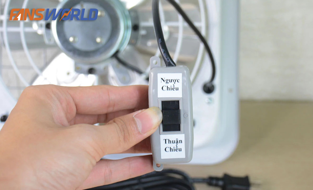 Công tắc đảo chiều quạt thông gió công nghiệp Dasin KVF 1025