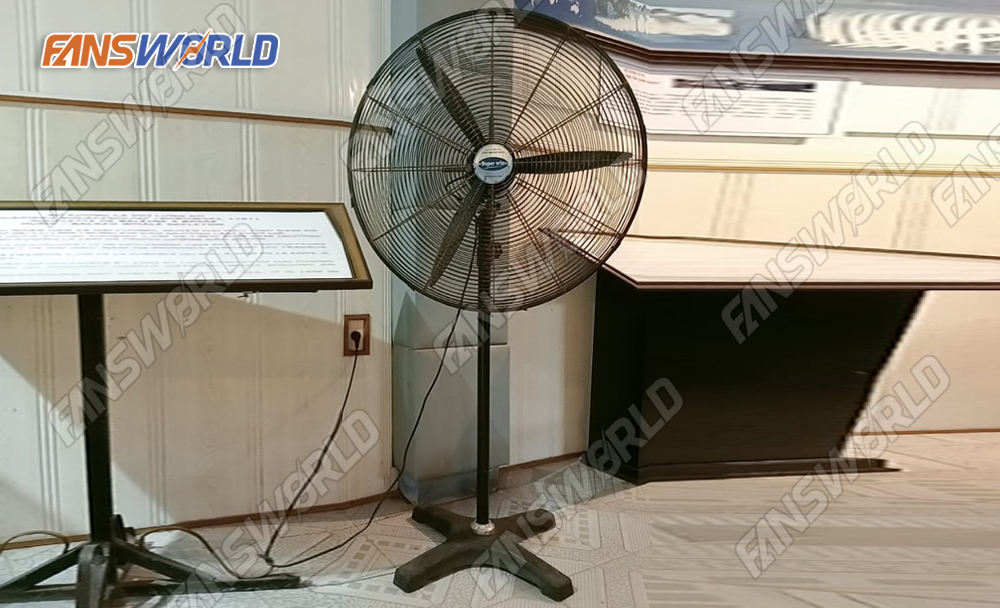 Quạt đứng công nghiệp Super Win SPW600 TP