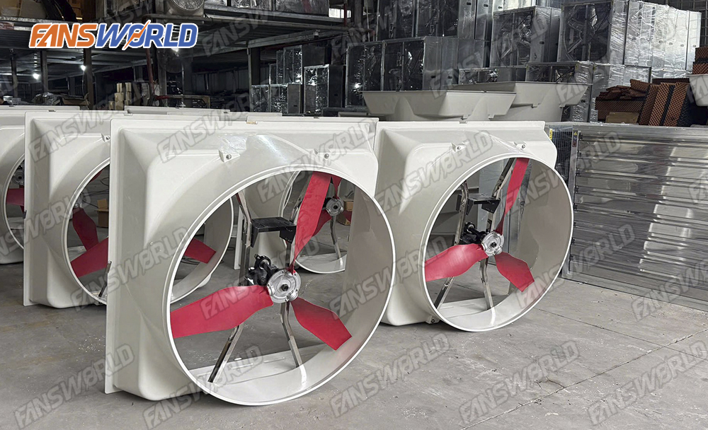Quạt thông gió composite cho trại gà